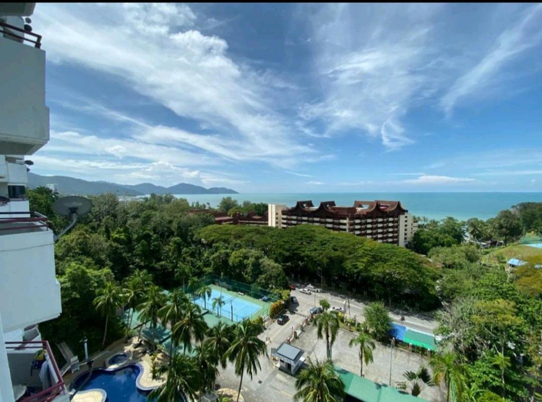 Pantai Seaview Resort Batu Ferringhi 1801 - 3 Rooms Exteriör bild