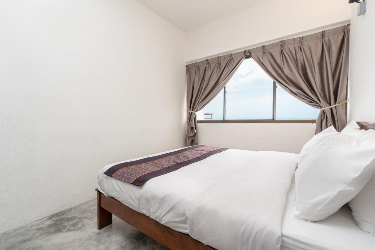 Pantai Seaview Resort Batu Ferringhi 1801 - 3 Rooms Exteriör bild