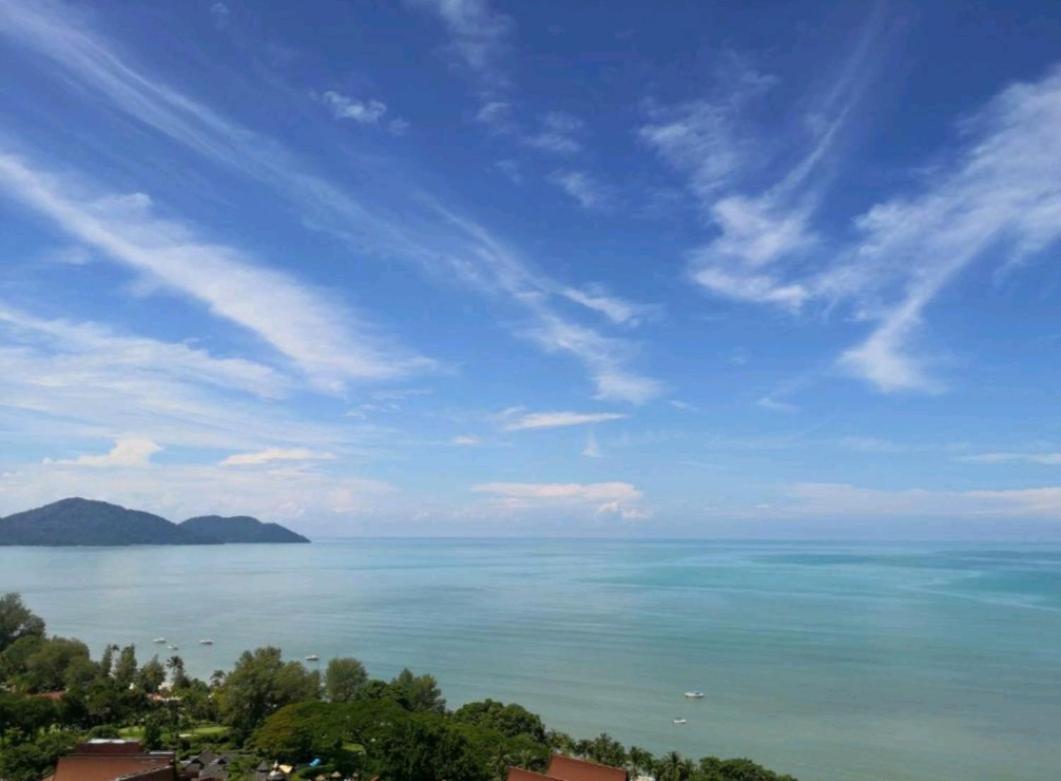 Pantai Seaview Resort Batu Ferringhi 1801 - 3 Rooms Exteriör bild